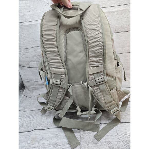 Tenba 637-322 Photo/Tablet DayPack Backpack - Picture 3 of 11